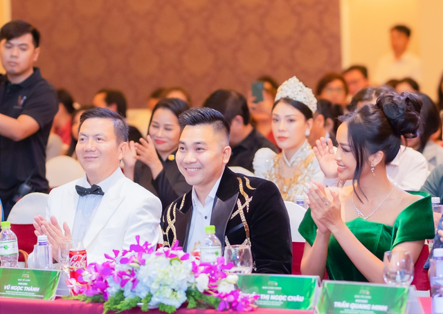 Hoa hậu, nam vương 'Thần tượng Việt Nam 2023' ở 'Lễ hội Văn hóa Măng Đen 2023' - Ảnh 2.