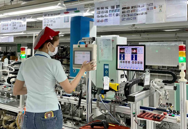 Việt Nam trở thành điểm cung ứng mới của thế giới - Ảnh 1. Việt Nam trở thành điểm cung ứng mới của thế giới - Ảnh 1.