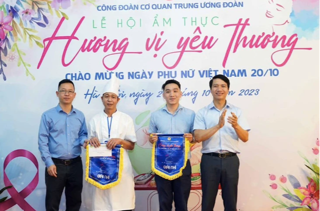 'Cánh mày râu' hào hứng vào bếp thi nấu ăn Ngày phụ nữ Việt Nam - Ảnh 2.