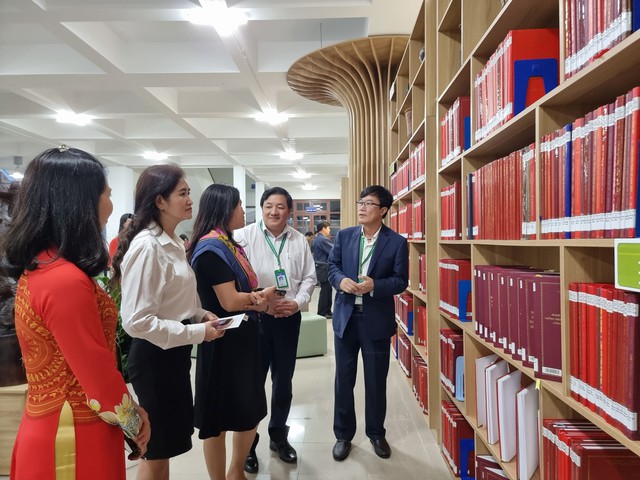 Trường ĐH Đà Lạt khai trương Không gian tư liệu Tây nguyên - Ảnh 1. Trường ĐH Đà Lạt khai trương Không gian tư liệu Tây nguyên - Ảnh 1.
