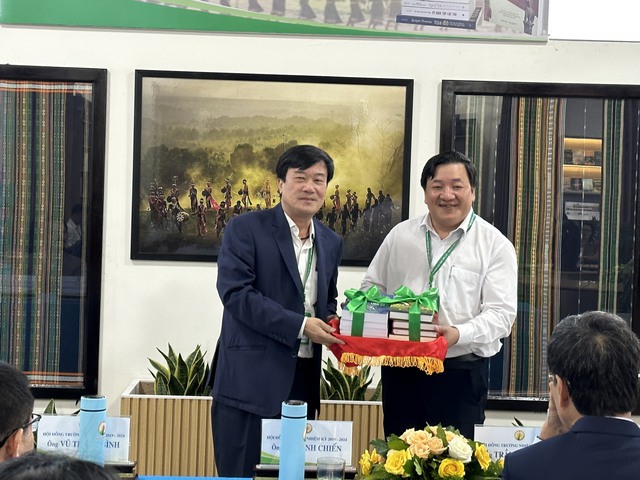 Trường ĐH Đà Lạt khai trương Không gian tư liệu Tây nguyên - Ảnh 2. Trường ĐH Đà Lạt khai trương Không gian tư liệu Tây nguyên - Ảnh 2.