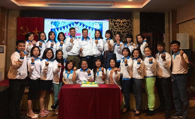 Các thành viên trong CLC từ thiện Nụ cười của em tỉnh Thái Nguyên