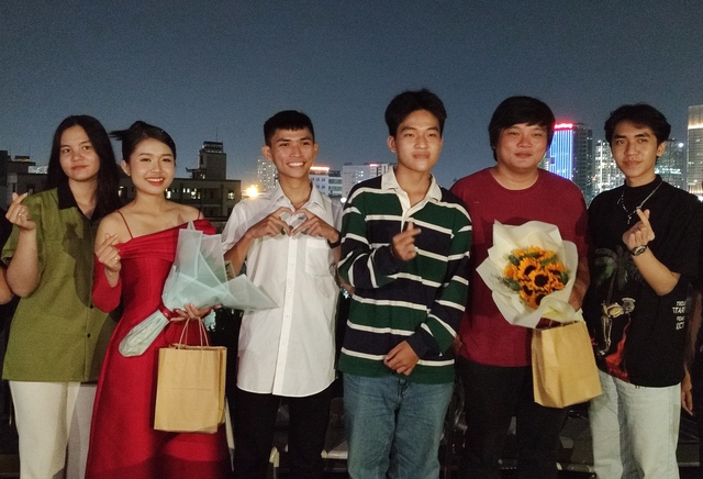 Đạo diễn phim ‘Ròm’ - Trần Thanh Huy kể chuyện làm phim - Ảnh 2. Đạo diễn phim ‘Ròm’ - Trần Thanh Huy kể chuyện làm phim - Ảnh 2.