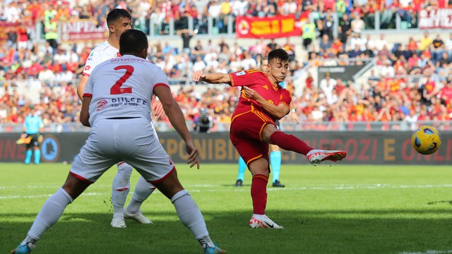 HLV Mourinho tung đội hình lạ, AS Roma thắng trận thứ 3 liên tiếp tại Serie A - Ảnh 2.