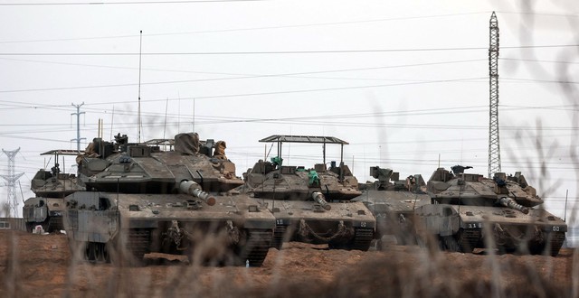 Bộ binh Israel đột kích Gaza - Ảnh 1.