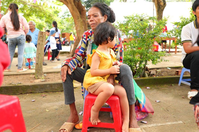 Hành trình về Bình Thuận chăm sóc sức khỏe cho 1.000 bà con của Dược Hậu Giang - Ảnh 3.