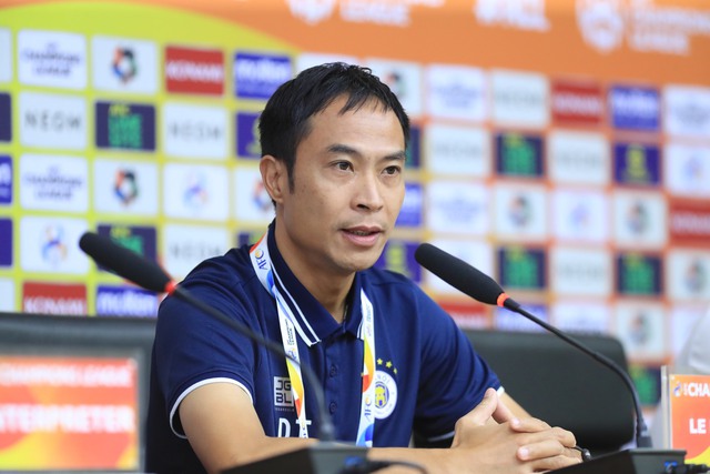 HLV đội Hà Nội tuyên bố có cách khắc chế sức mạnh nhà vô địch Trung Quốc - Ảnh 1.