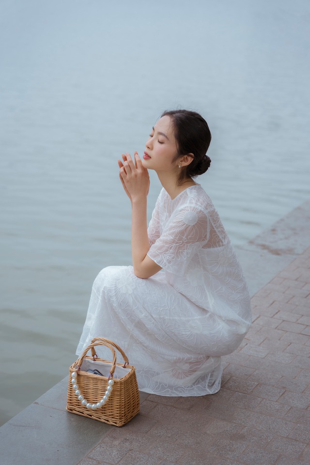 Làm nàng thu dịu dàng, thướt tha cùng váy suông dáng dài - Ảnh 2. Làm nàng thu dịu dàng, thướt tha cùng váy suông dáng dài - Ảnh 2.