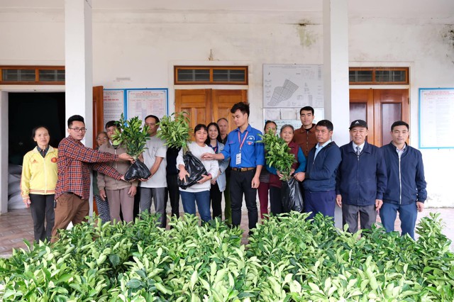 'Ăn cơm nhà vác tù và hàng tổng' - Ảnh 5.