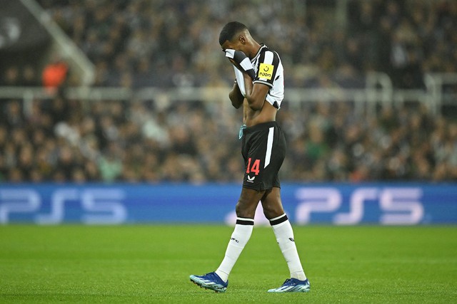 Newcastle 'trở lại mặt đất' sau thất bại trước Dortmund ở Champions League - Ảnh 1. Newcastle 'trở lại mặt đất' sau thất bại trước Dortmund ở Champions League - Ảnh 1.