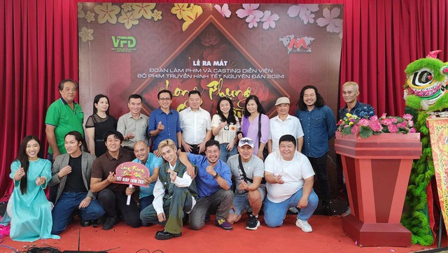 Khởi quay phim tết 'Long phụng sum vầy' - Ảnh 1. Khởi quay phim tết 'Long phụng sum vầy' - Ảnh 1.