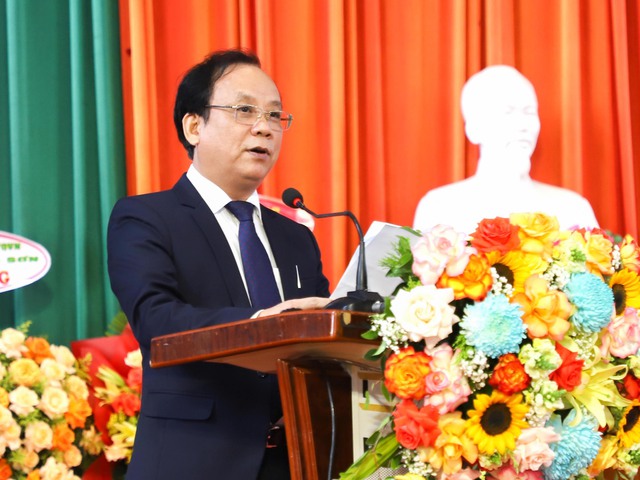 Trường ĐH Kinh tế - ĐH Đà Nẵng có tân hiệu trưởng - Ảnh 1. Trường ĐH Kinh tế - ĐH Đà Nẵng có tân hiệu trưởng - Ảnh 1.