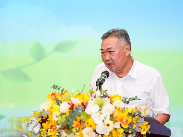 Báo Thanh Niên và EVNHCMC trao giải cuộc thi viết 'Tiết kiệm điện thành thói quen' - Ảnh 4. Báo Thanh Niên và EVNHCMC trao giải cuộc thi viết 'Tiết kiệm điện thành thói quen' - Ảnh 4.