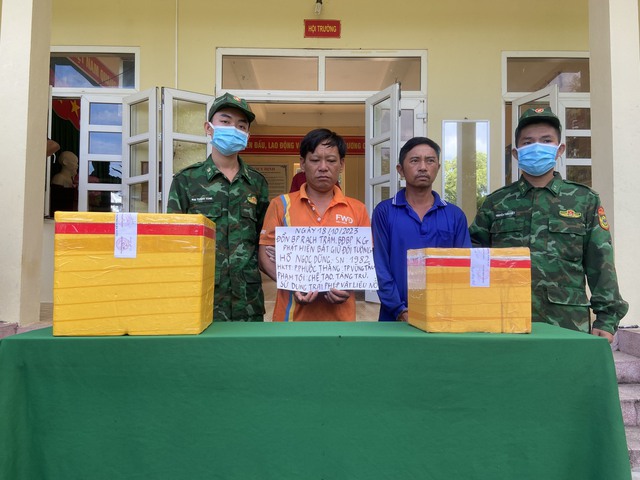 Kiên Giang: Bắt giữ vụ tàng trữ, sử dụng vật liệu nổ để khai thác thủy sản - Ảnh 1.