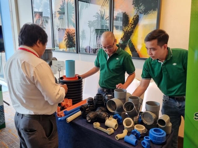 Sản phẩm nhựa Việt Nam xuất khẩu đến hơn 160 quốc gia trên thế giới - Ảnh 1. Sản phẩm nhựa Việt Nam xuất khẩu đến hơn 160 quốc gia trên thế giới - Ảnh 1.