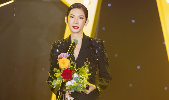Siêu mẫu Xuân Lan đoạt giải Mentor của năm 2023 - Ảnh 1. Siêu mẫu Xuân Lan đoạt giải Mentor của năm 2023 - Ảnh 1.