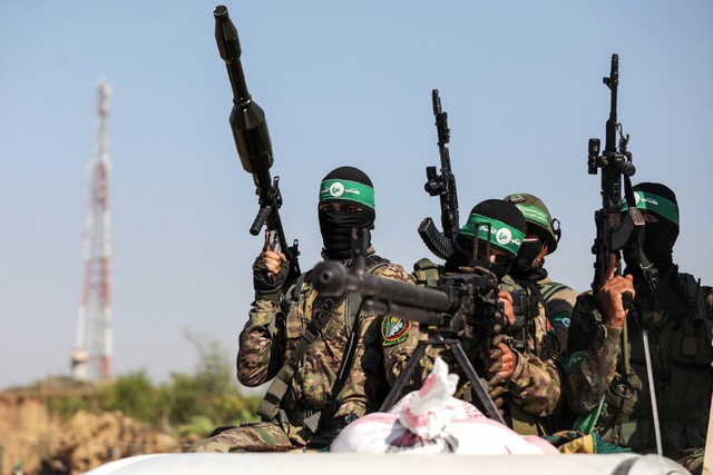 Phái đoàn Hamas, Iran đến Moscow; gần 50 con tin ở Gaza thiệt mạng? - Ảnh 1.