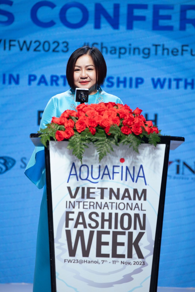 Tuần lễ Thời trang Quốc tế Việt Nam thu đông 2023 ‘lăng-xê’ các NTK genZ tài năng - Ảnh 8.