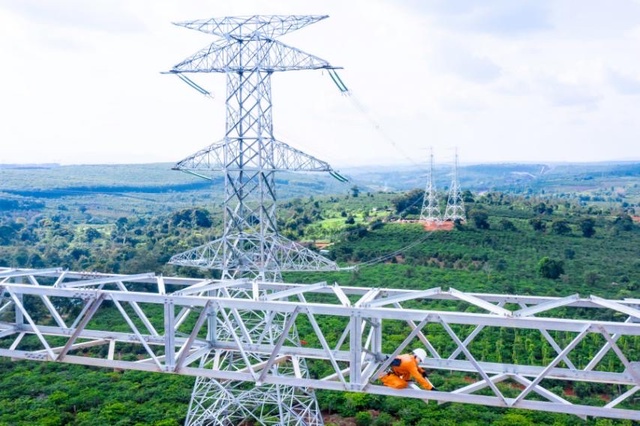 Phê duyệt đầu tư đường dây 500kV hơn 3.000 tỉ đồng để đưa điện ra Bắc - Ảnh 1. Phê duyệt đầu tư đường dây 500kV hơn 3.000 tỉ đồng để đưa điện ra Bắc - Ảnh 1.