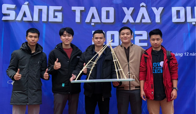 Nam sinh thủ khoa từng 2 lần trượt đại học - Ảnh 3. Nam sinh thủ khoa từng 2 lần trượt đại học - Ảnh 3.