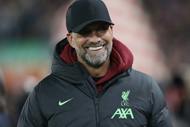 HLV Jurgen Klopp chưa định ngày trở lại làm việc