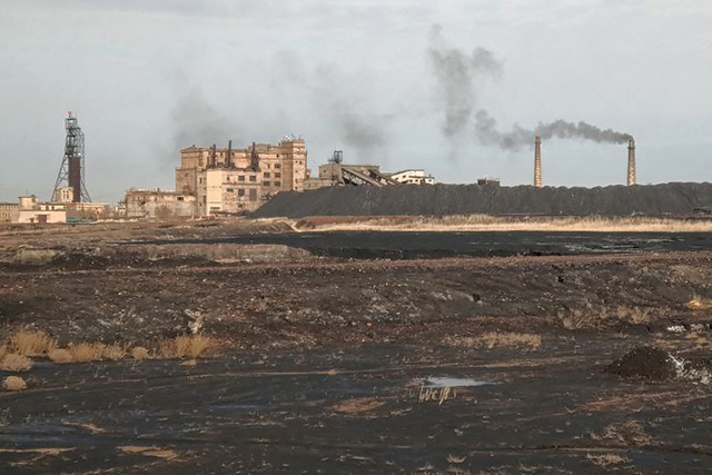 Cháy mỏ than khiến 32 người chết, Tổng thống Kazakhstan ra lệnh ngừng hợp tác - Ảnh 1.