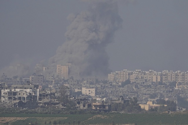 Lực lượng Israel đã tiến vào Dải Gaza, 100 tiêm kích bắn phá 150 mục tiêu   - Ảnh 1.