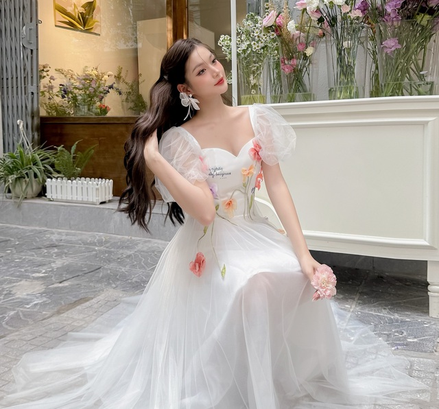 4 tips chọn váy cưới cho cô dâu có phần tay đầy đặn - Ren Bridal