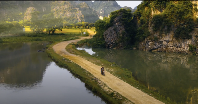 'Giao lộ 8675': Hành trình 'lưng chừng' tìm về văn hóa Việt - Ảnh 1.