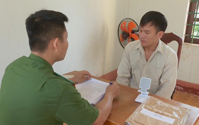 Bắt nghi phạm từ Hà Nội đến Đắk Lắk cho vay nặng lãi tới 365%/năm - Ảnh 1.