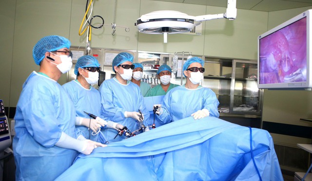 Bệnh viện T.Ư Huế đạt giải nhất Đông Nam Á cuộc thi video phẫu thuật  - Ảnh 2.