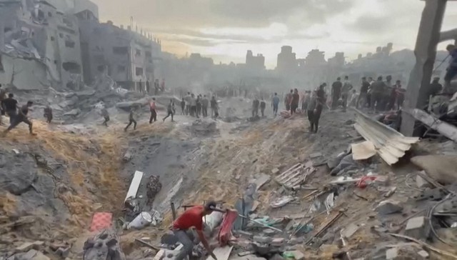 Israel không kích trại tị nạn ở bắc Dải Gaza, lộ kế hoạch di dời dân Palestine - Ảnh 1. Israel không kích trại tị nạn ở bắc Dải Gaza,ôngkíchtrạitịnạnởbắcGazalộkếhoạchdidờidâ<strong>hình luffy</strong> lộ kế hoạch di dời dân Palestine - Ảnh 1.