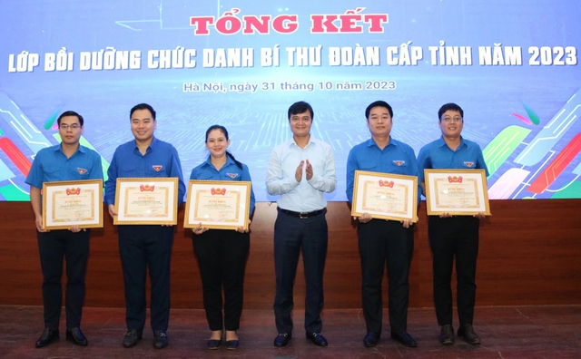 Anh Bùi Quang Huy: 'Cán bộ Đoàn phải dám dấn thân' - Ảnh 2.