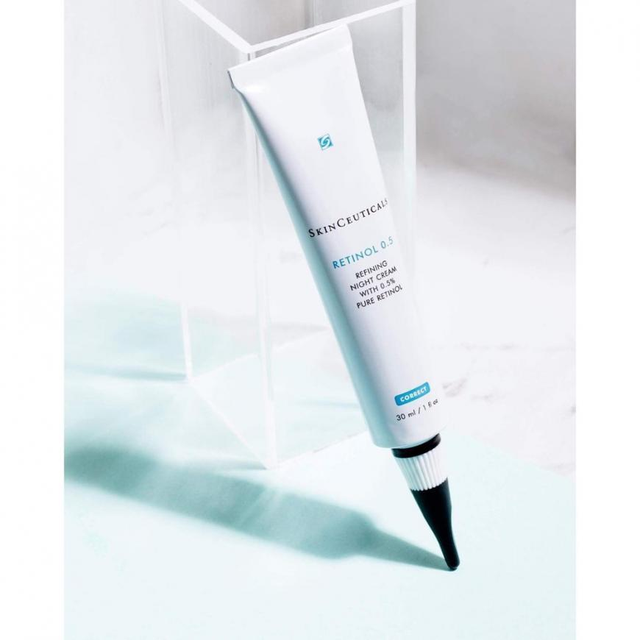 Top 10 serum Retinol làm mờ nếp nhăn chống lão hóa mà không bong tróc, kích ứng - Ảnh 7. Top 10 serum Retinol làm mờ nếp nhăn chống lão hóa mà không bong tróc, kích ứng - Ảnh 7.