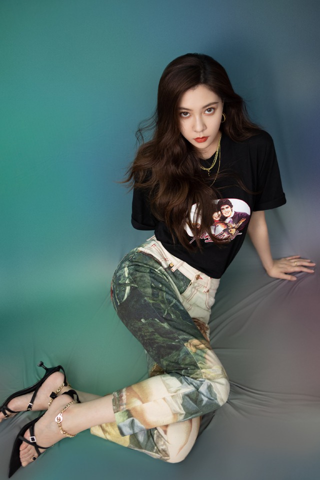 Sắc vóc quyến rũ của mỹ nhân Hoa ngữ từng suýt trở thành thần tượng Kpop - Ảnh 12. Sắc vóc quyến rũ của mỹ nhân Hoa ngữ từng suýt trở thành thần tượng Kpop - Ảnh 12.