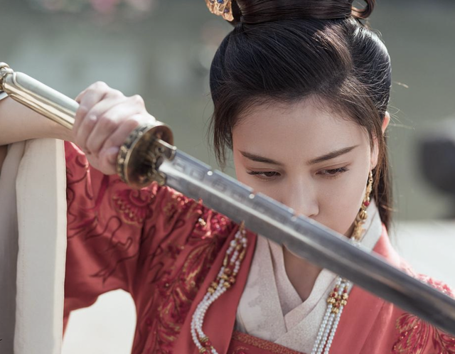 Sắc vóc quyến rũ của mỹ nhân Hoa ngữ từng suýt trở thành thần tượng Kpop - Ảnh 10. Sắc vóc quyến rũ của mỹ nhân Hoa ngữ từng suýt trở thành thần tượng Kpop - Ảnh 10.