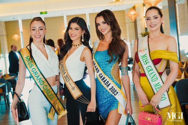 Hậu trường khâu vận chuyển hành lý cho thí sinh Miss Grand International 2023 - Ảnh 3.