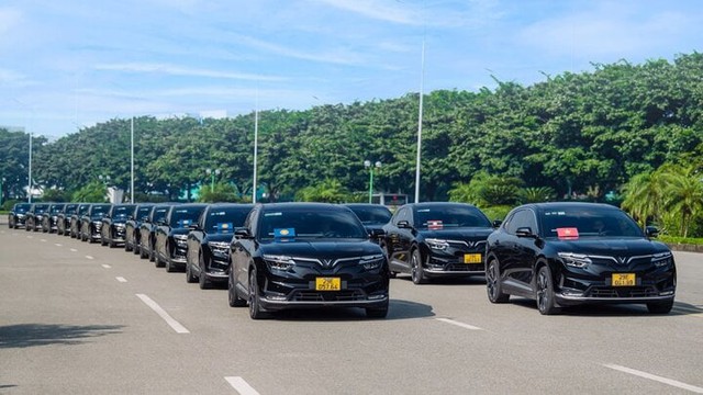 Ô tô điện VinFast VF 8 trở thành xe phục vụ Hội nghị Bộ trưởng ASEAN - Ảnh 1. Ô tô điện VinFast VF 8 trở thành xe phục vụ Hội nghị Bộ trưởng ASEAN - Ảnh 1.