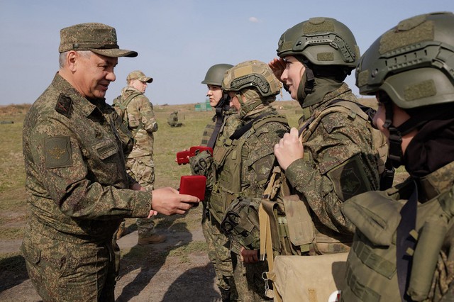 Chiến sự ngày 589: Ông Putin cảnh báo phương Tây đang dựng nên ‘Bức màn sắt’ mới - Ảnh 1. Chiến sự ngày 589: Ông Putin cảnh báo phương Tây đang dựng nên ‘Bức màn sắt’ mới - Ảnh 1.