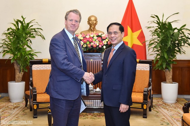 Bộ trưởng Anh phụ trách Scotland thăm Việt Nam  - Ảnh 2.