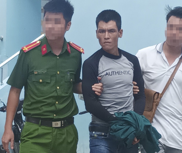 Khánh Hòa: Bắt giữ đối tượng lấy trộm hàng loạt thiết bị điện cao thế - Ảnh 1. Khánh Hòa: Bắt giữ đối tượng lấy trộm hàng loạt thiết bị điện cao thế - Ảnh 1.