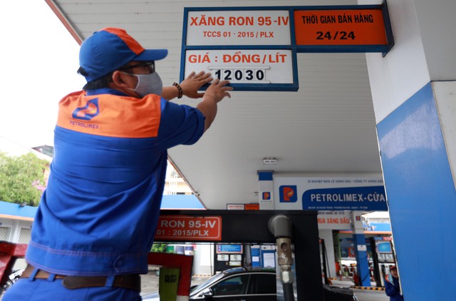 Giá xăng dầu hôm nay 5.10.2023: Mất hơn 5 USD/thùng sau một đêm - Ảnh 1.