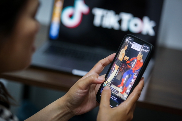 Yêu cầu TikTok triển khai các biện pháp bảo vệ trẻ em - Ảnh 1. Yêu cầu TikTok triển khai các biện pháp bảo vệ trẻ em - Ảnh 1.