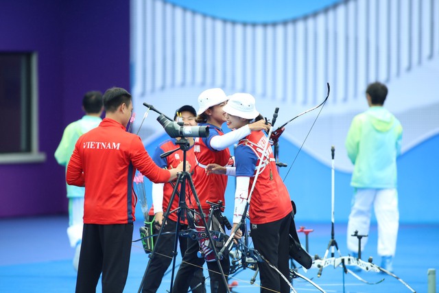 ASIAD 19: Các 'hot girl' bắn cung Việt Nam lỡ cơ hội lấy HCĐ - Ảnh 2. ASIAD 19: Các 'hot girl' bắn cung Việt Nam lỡ cơ hội lấy HCĐ - Ảnh 2.
