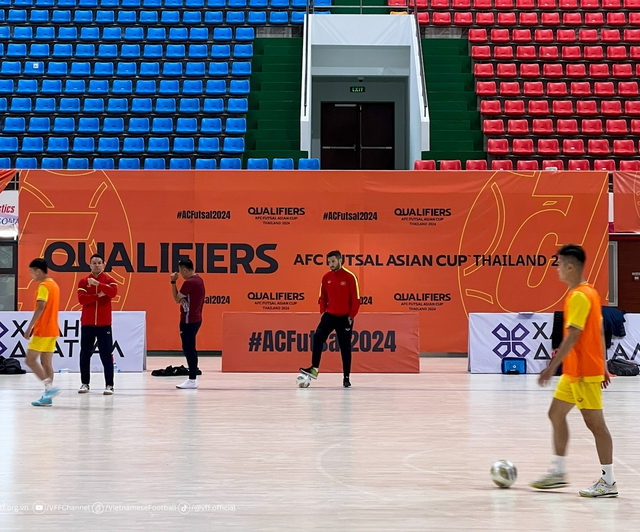 Đội tuyển futsal Việt Nam sẵn sàng cho trận ra quân vòng loại giải châu Á 2024 - Ảnh 4. Đội tuyển futsal Việt Nam sẵn sàng cho trận ra quân vòng loại giải châu Á 2024 - Ảnh 4.