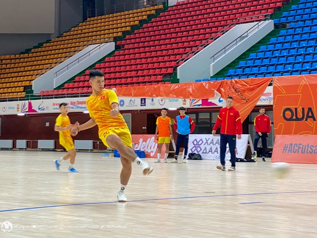 Đội tuyển futsal Việt Nam sẵn sàng cho trận ra quân vòng loại giải châu Á 2024 - Ảnh 5.