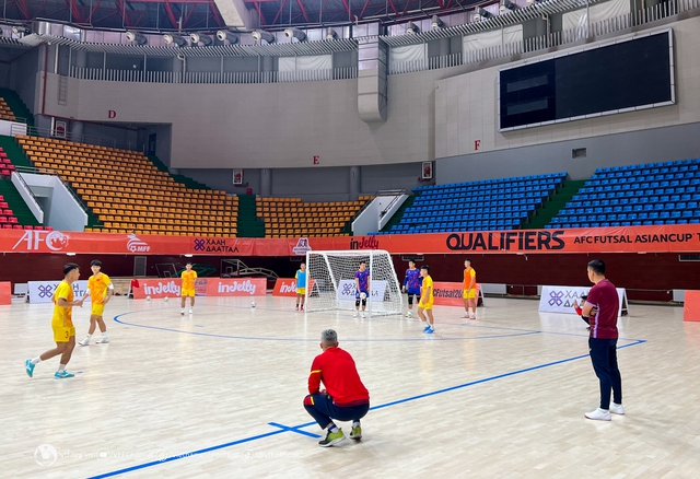Đội tuyển futsal Việt Nam sẵn sàng cho trận ra quân vòng loại giải châu Á 2024 - Ảnh 2.