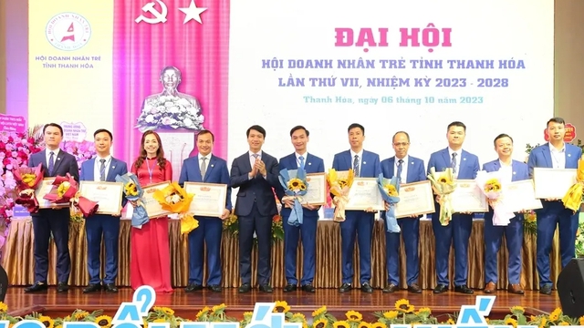 Doanh nhân trẻ cần khơi dậy khát vọng làm giàu cho thanh niên - Ảnh 3.