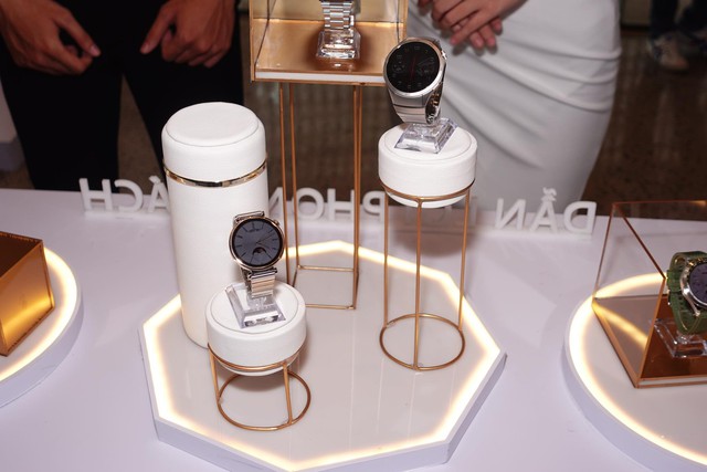 Huawei Watch GT 4 chính thức trình làng, giá từ 4,99 triệu đồng - Ảnh 1.