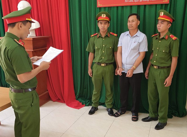 Quảng Nam: Khởi tố 3 bị can phá rừng tự nhiên lấy gỗ đem đi bán - Ảnh 1. Quảng Nam: Khởi tố 3 bị can phá rừng tự nhiên lấy gỗ đem đi bán - Ảnh 1.